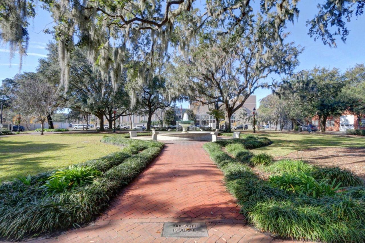 Villa Orleans Square à Savannah Extérieur photo